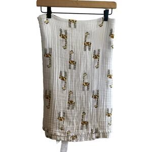 Aden + Anais 100% cotton muslin Giraffe printed swaddle blanket